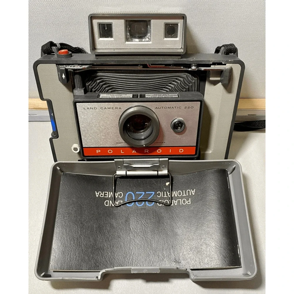 Vintage Polaroid Land Camera Automatic 220 With Strap Manual Hardcover Untested